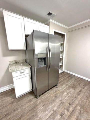 1422 N 61st Ave, Pensacola, FL 32506