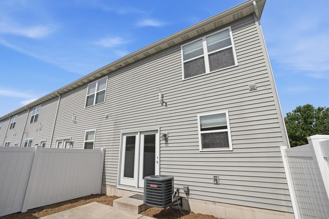 11351 Rhode Island Street, Crown Point, IN 46307