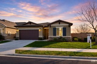 9903 Francois Lane, Bakersfield, CA 93306