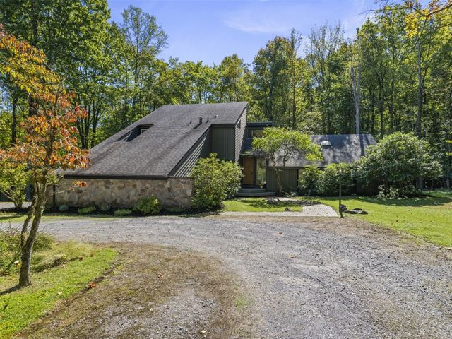 668 LIMBER Road, Meadville, PA 16335