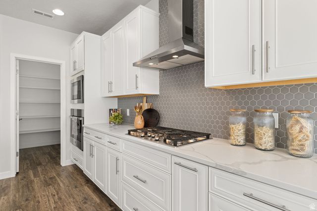 3504 S LAUREL LN, Syracuse, UT 84075