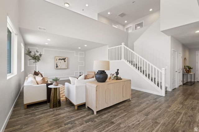 3504 S LAUREL LN, Syracuse, UT 84075