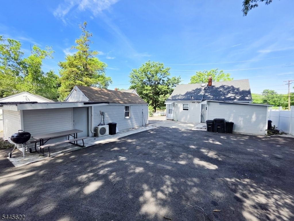 951 Liberty Ave, Hillside Twp., NJ 07205 — photo 5