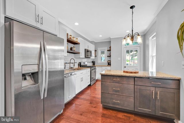 911 E ORANGE ST, Lancaster, PA 17602