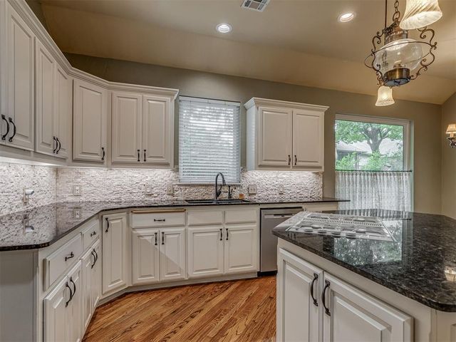 3916 Prairie Hill Court, Edmond, OK 73003