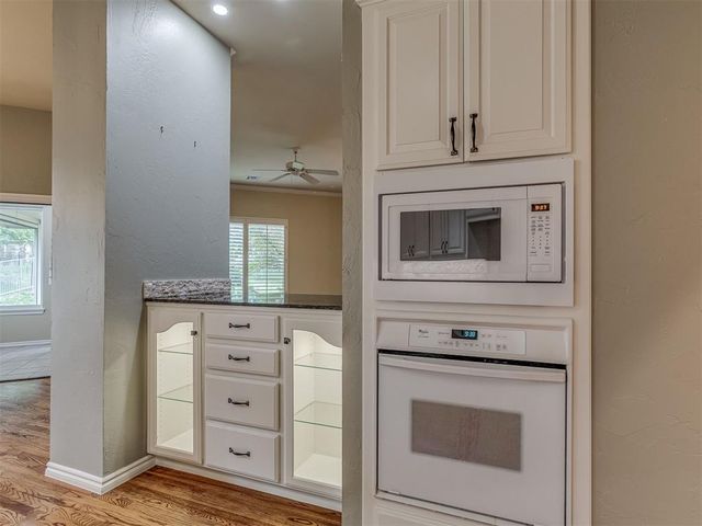 3916 Prairie Hill Court, Edmond, OK 73003