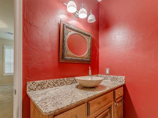 3916 Prairie Hill Court, Edmond, OK 73003