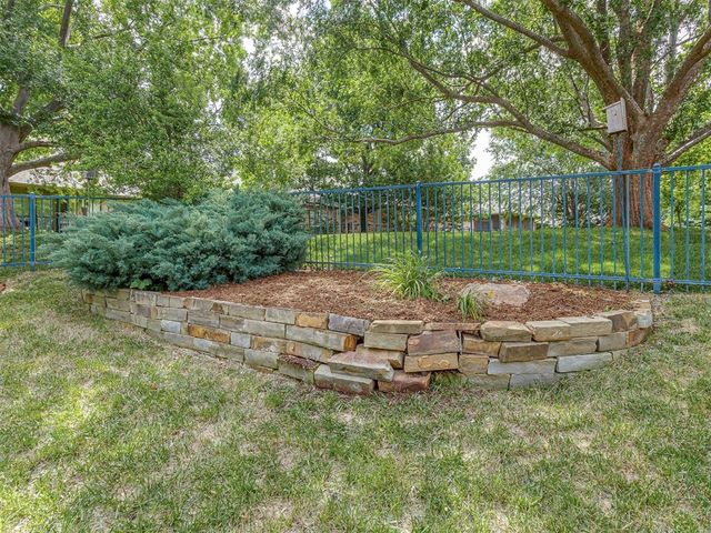 3916 Prairie Hill Court, Edmond, OK 73003