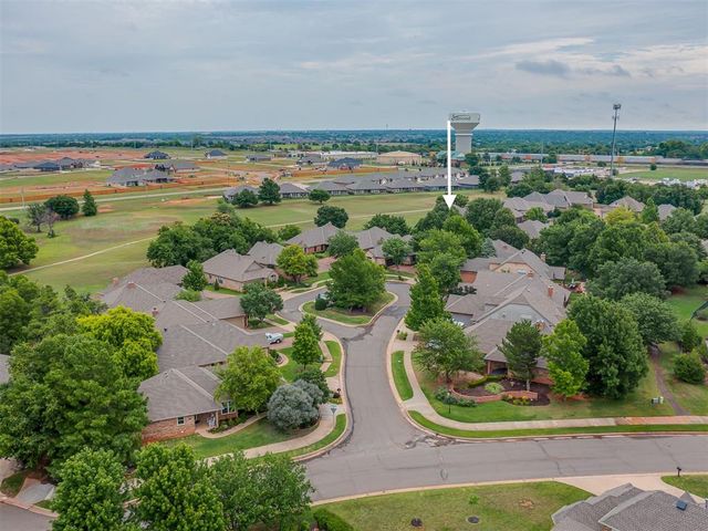 3916 Prairie Hill Court, Edmond, OK 73003