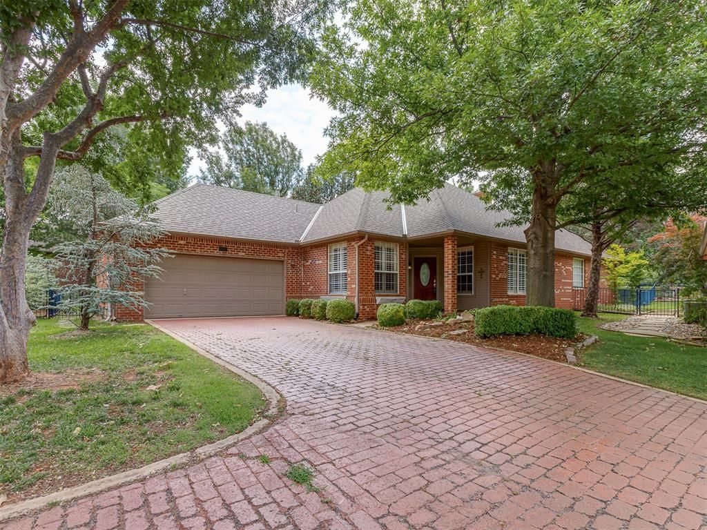 3916 Prairie Hill Court, Edmond, OK 73003