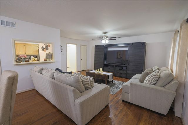 10959 Park Oak Circle, Dallas, TX 75228