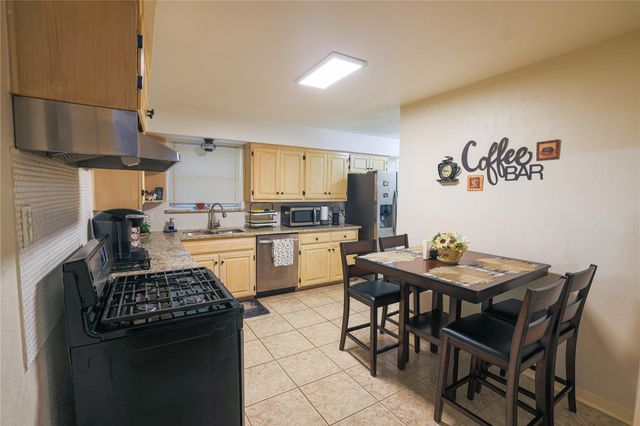 10959 Park Oak Circle, Dallas, TX 75228