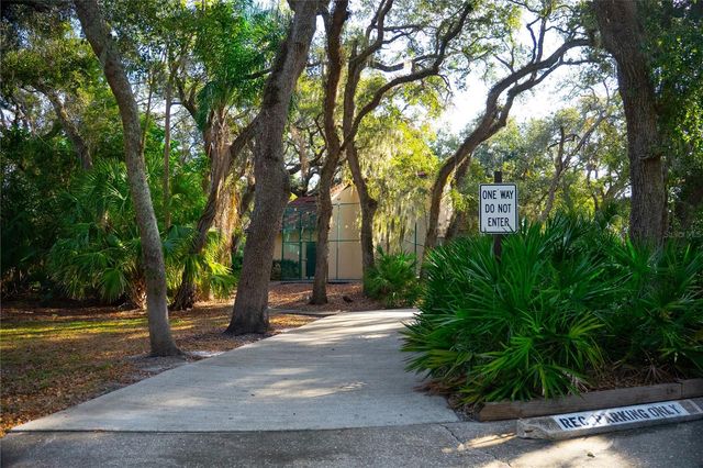 2702 5TH COURT, Palm Harbor, FL 34684