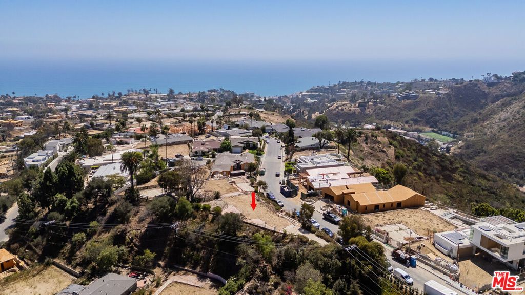 922 Enchanted Way, Pacific Palisades, CA 90272 — exterior