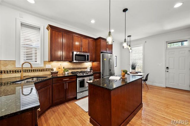 4113 Hartford Street, St Louis, MO 63116