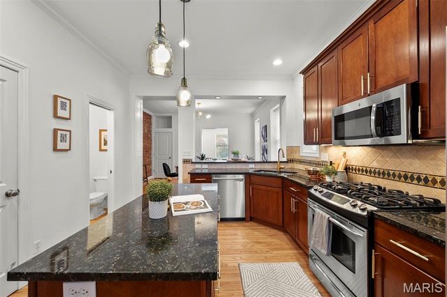 4113 Hartford Street, St Louis, MO 63116