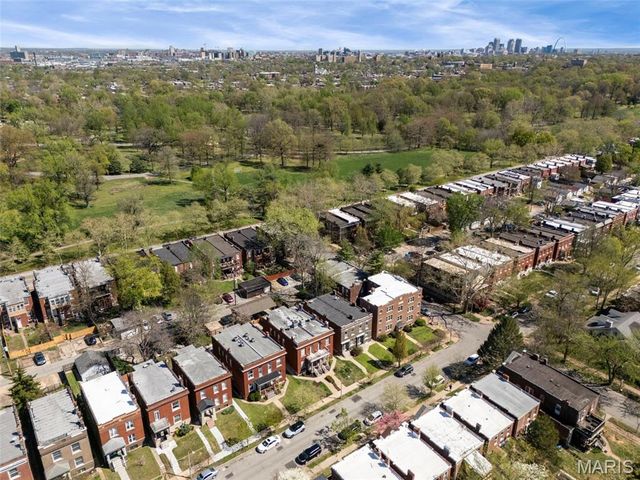 4113 Hartford Street, St Louis, MO 63116