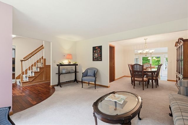619 Massapoag Ave, Sharon, MA 02067