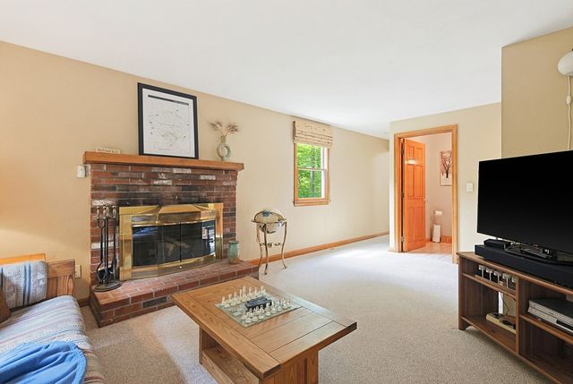 619 Massapoag Ave, Sharon, MA 02067