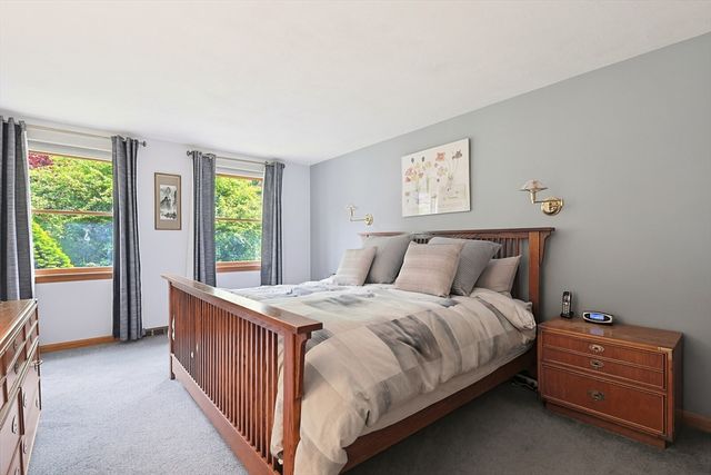 619 Massapoag Ave, Sharon, MA 02067