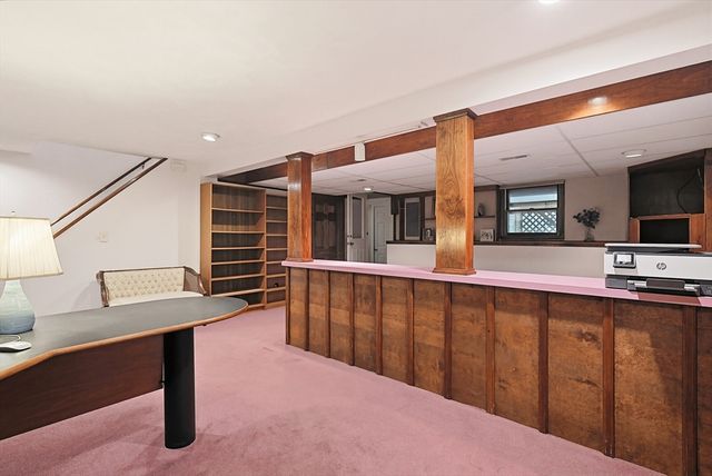 619 Massapoag Ave, Sharon, MA 02067
