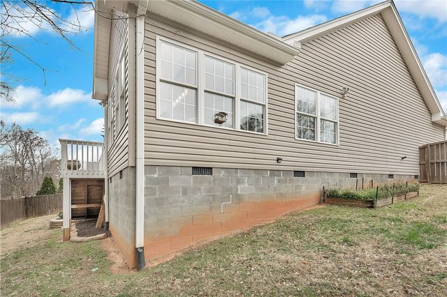 101 Riviera Circle, Anderson, SC 29621