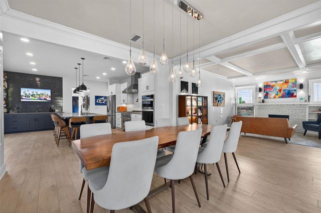 2822 BURLINGTON AVENUE N, St Petersburg, FL 33713