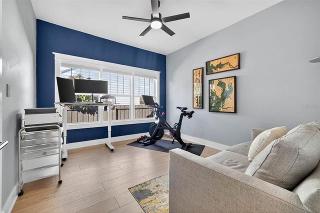 2822 BURLINGTON AVENUE N, St Petersburg, FL 33713