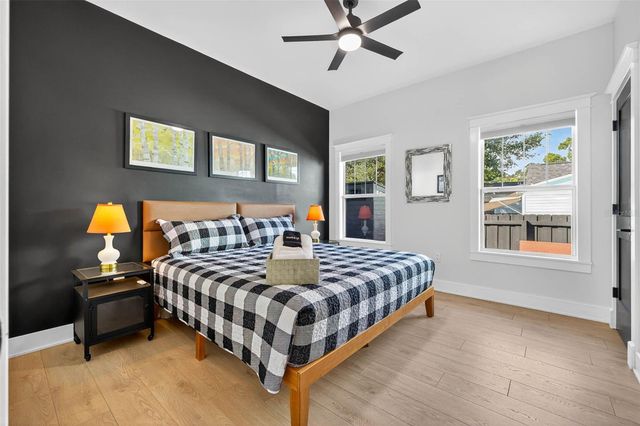 2822 BURLINGTON AVENUE N, St Petersburg, FL 33713