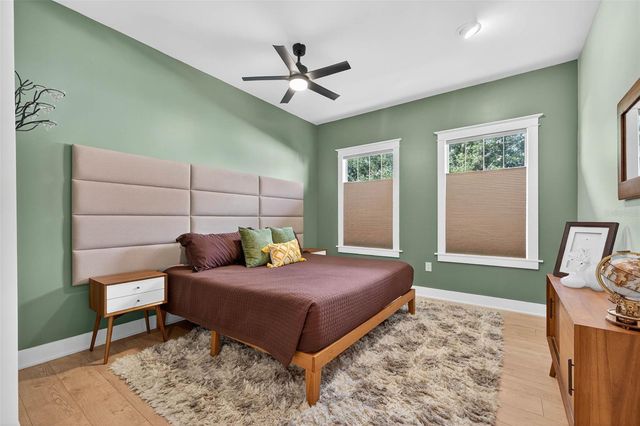 2822 BURLINGTON AVENUE N, St Petersburg, FL 33713