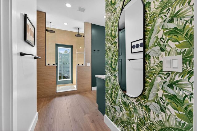 2822 BURLINGTON AVENUE N, St Petersburg, FL 33713