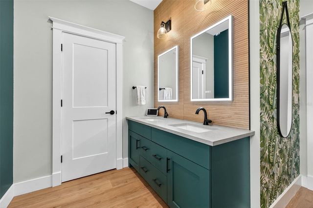 2822 BURLINGTON AVENUE N, St Petersburg, FL 33713