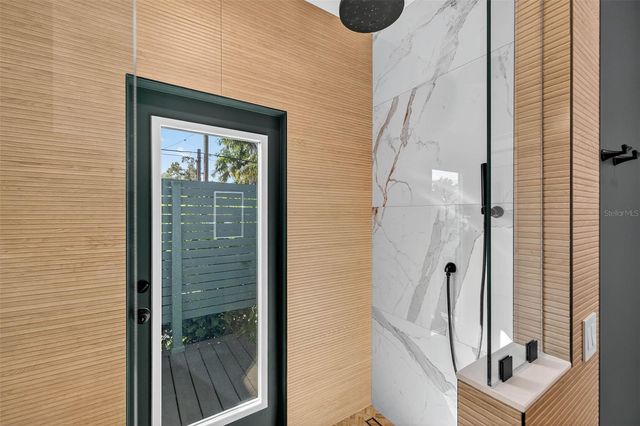 2822 BURLINGTON AVENUE N, St Petersburg, FL 33713