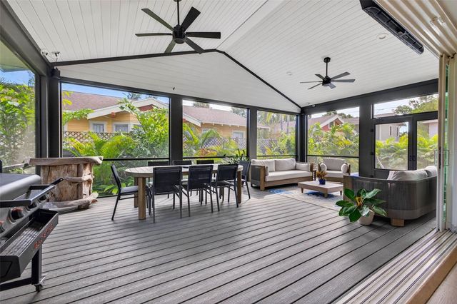 2822 BURLINGTON AVENUE N, St Petersburg, FL 33713