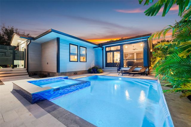 2822 BURLINGTON AVENUE N, St Petersburg, FL 33713