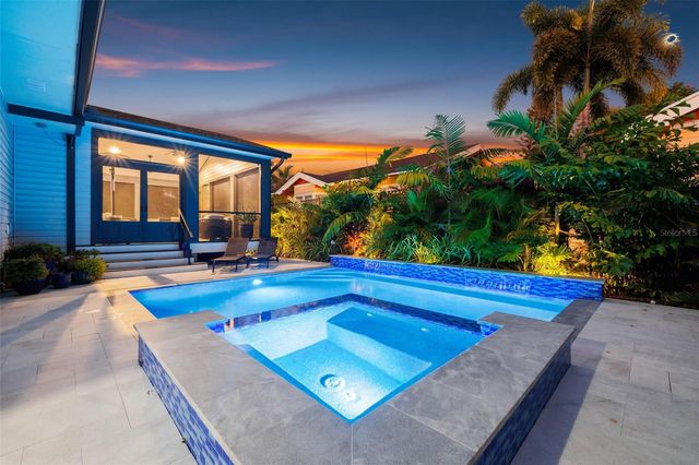 2822 BURLINGTON AVENUE N, St Petersburg, FL 33713