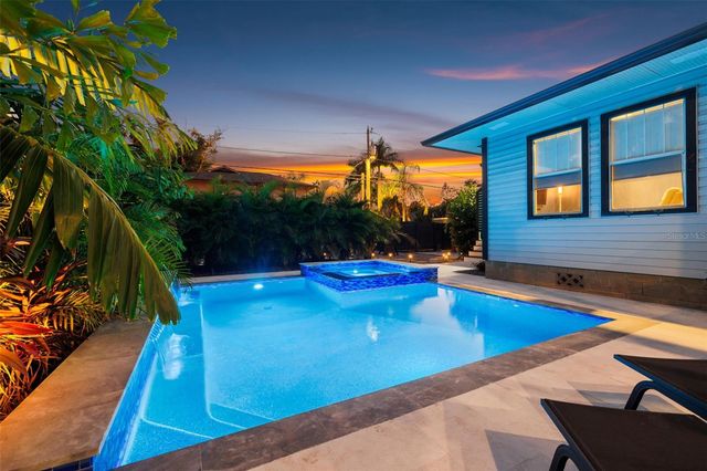 2822 BURLINGTON AVENUE N, St Petersburg, FL 33713