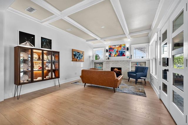 2822 BURLINGTON AVENUE N, St Petersburg, FL 33713