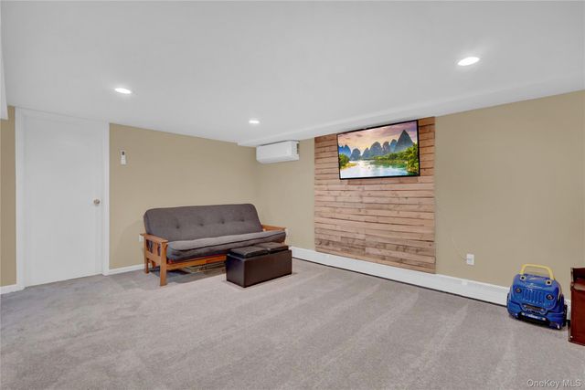 57 Roosevelt Drive, Bethpage, NY 11714