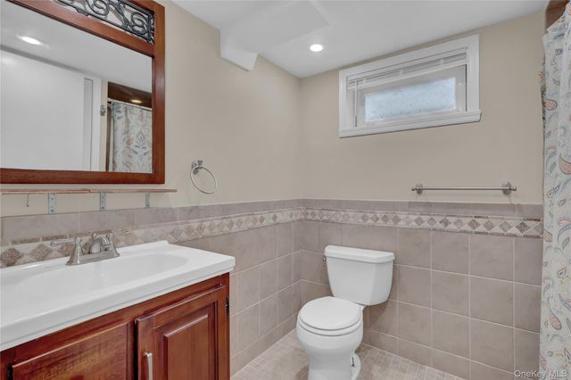 57 Roosevelt Drive, Bethpage, NY 11714