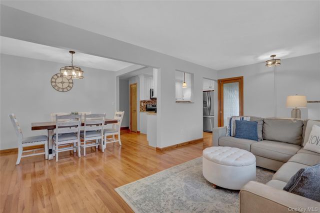 57 Roosevelt Drive, Bethpage, NY 11714