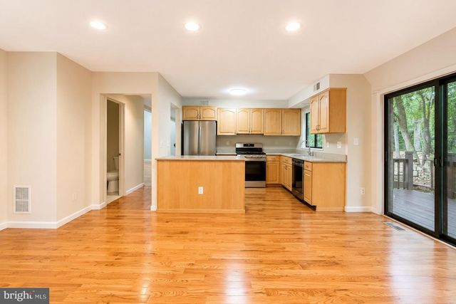 614 SAYRE DR, Princeton, NJ 08540
