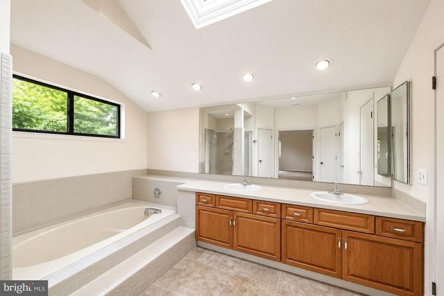 614 SAYRE DR, Princeton, NJ 08540