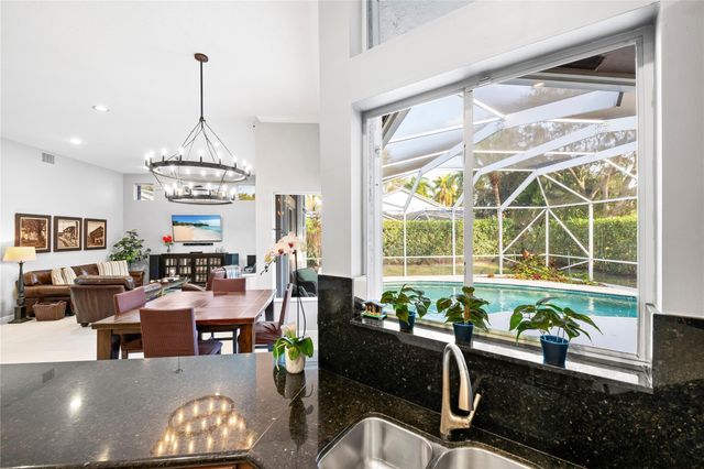 6512 NW 99th Avenue, Parkland, FL 33076