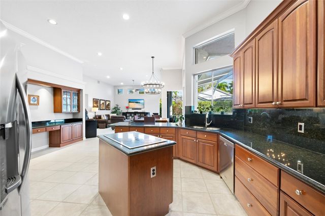 6512 NW 99th Avenue, Parkland, FL 33076