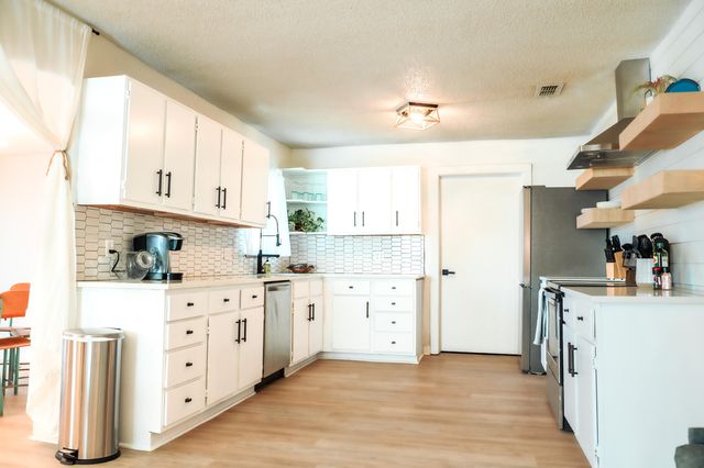 2436 24th Street, Front, Lubbock, TX 79411