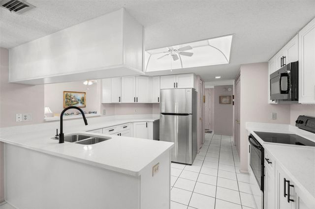 1027 BOWSPRIT LANE, Holiday, FL 34691