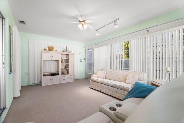 1027 BOWSPRIT LANE, Holiday, FL 34691