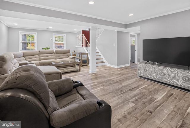 2816 RIDGE RD, Waldorf, MD 20603