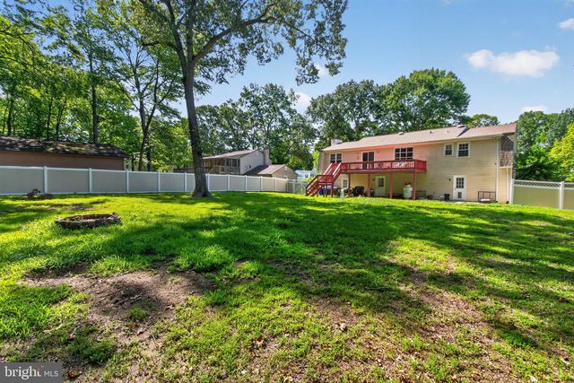 2816 RIDGE RD, Waldorf, MD 20603